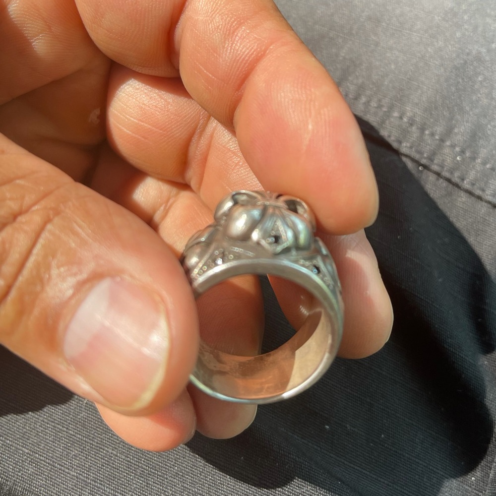 Ring - Picture 8 of 8